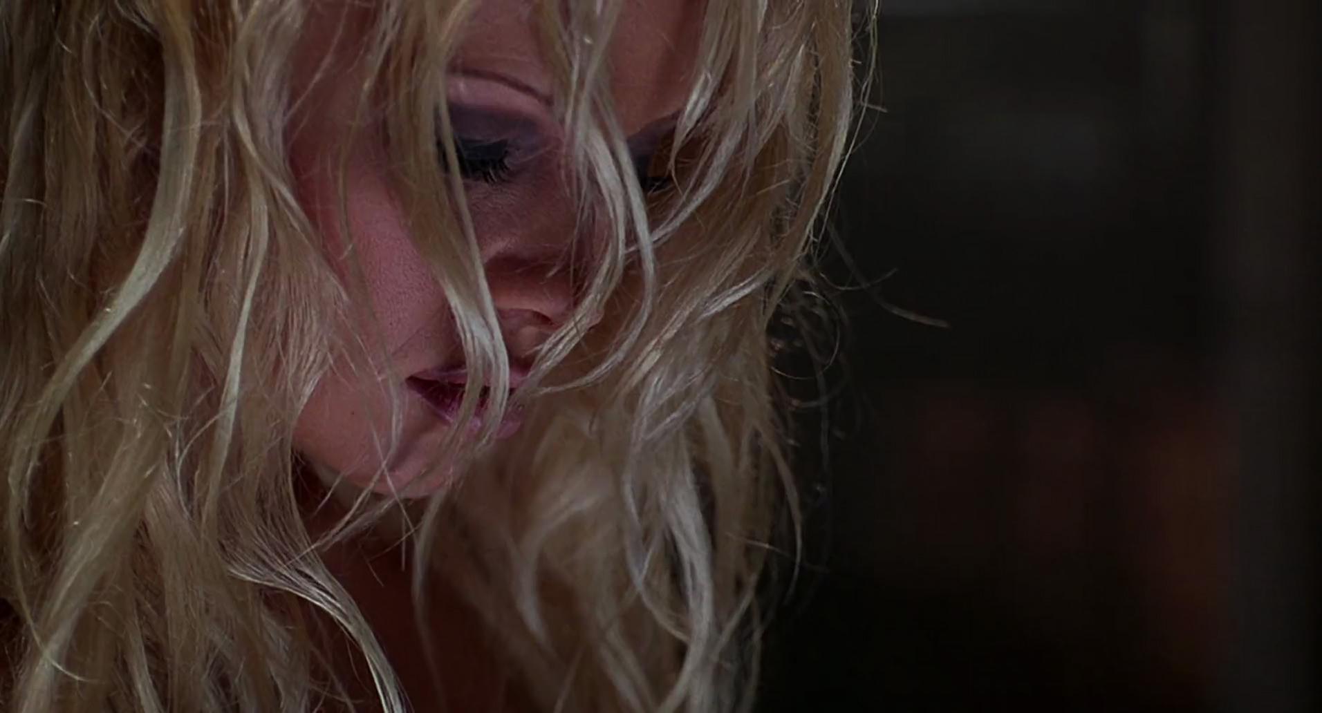 Barb Wire (1996) HD screenshot 497