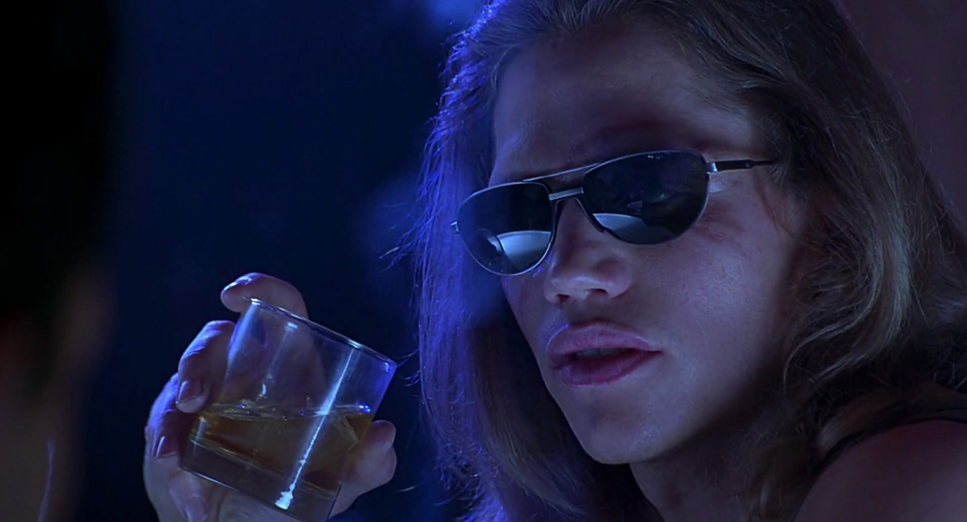 Barb Wire (1996) screencap 4971
