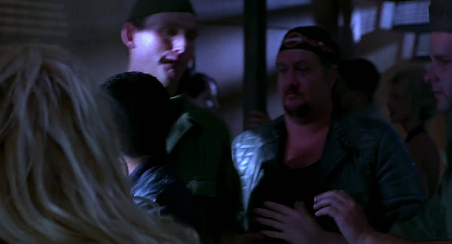 Barb Wire (1996) screencap 5007
