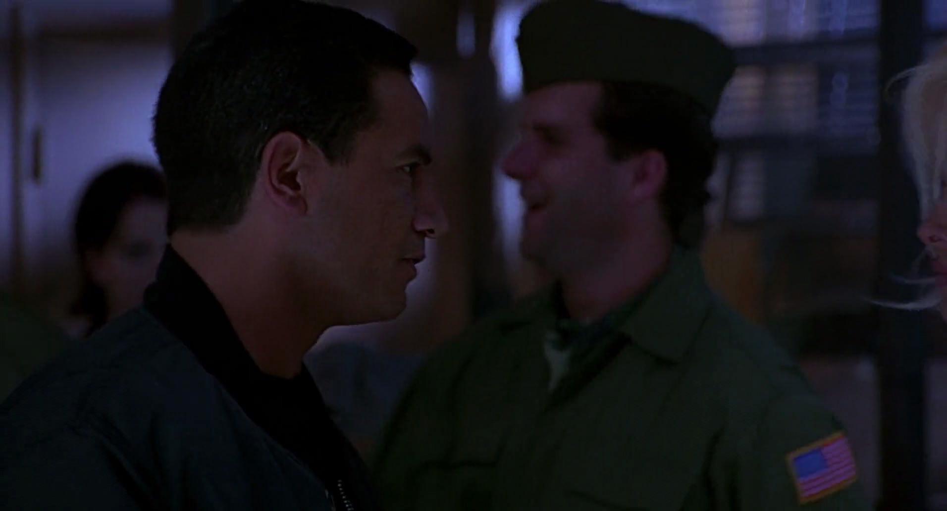 Barb Wire (1996) screencap 5019
