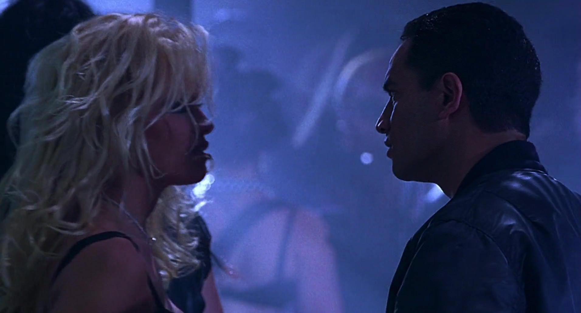 Barb Wire (1996) HD screenshot 5036