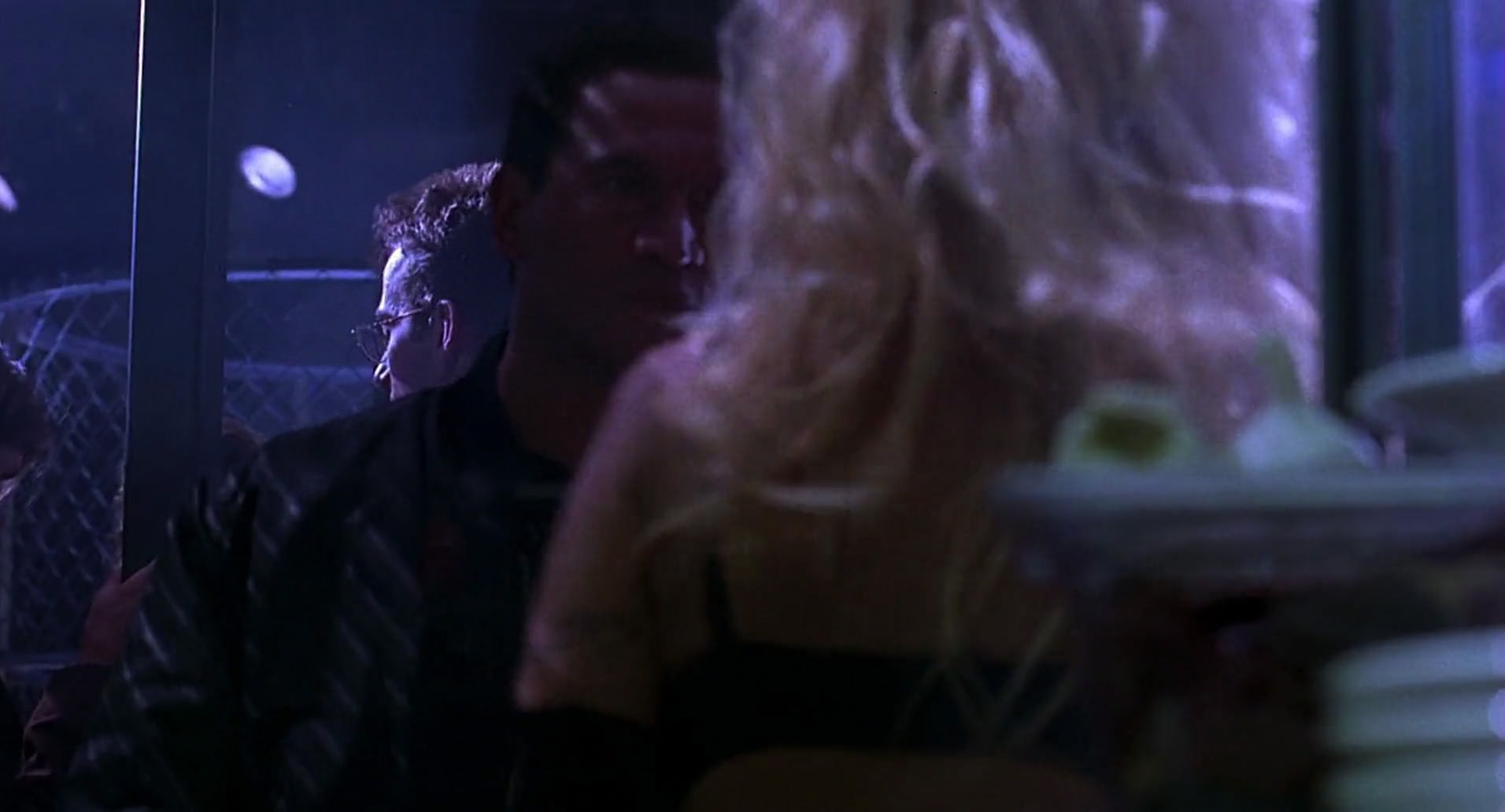 Barb Wire (1996) HD screenshot 5045