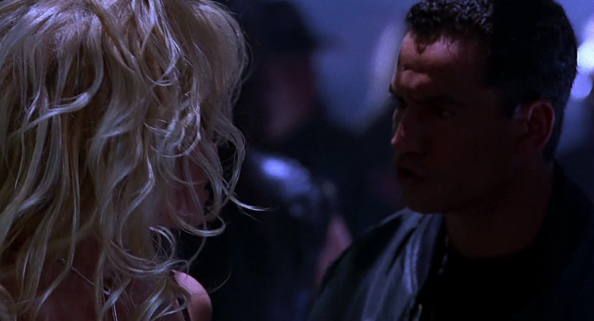 Barb Wire (1996) HD screenshot 5066