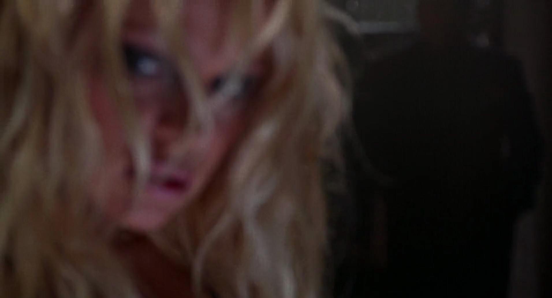 Barb Wire (1996) screencap 507