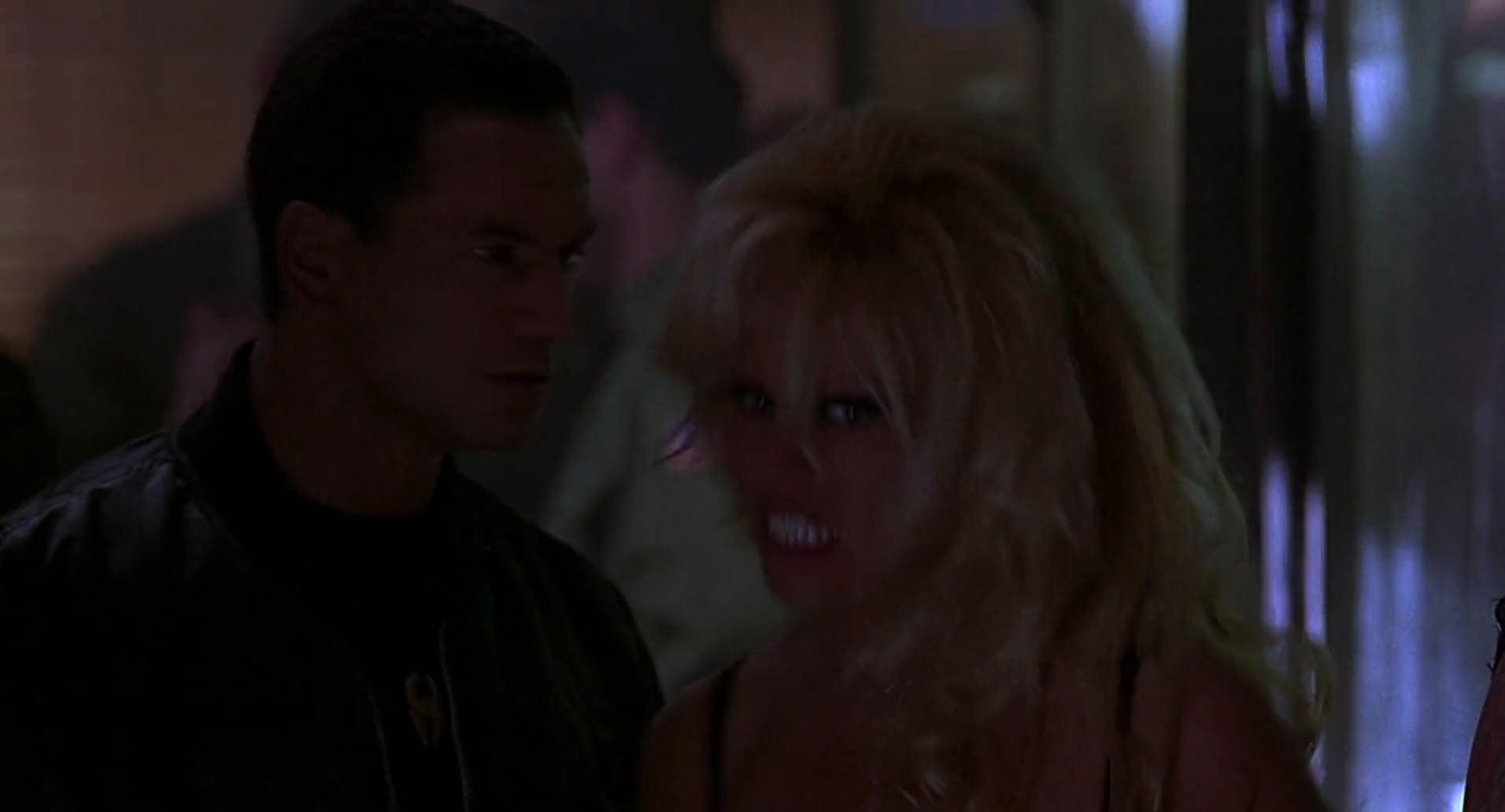 Barb Wire (1996) HD screenshot 5075
