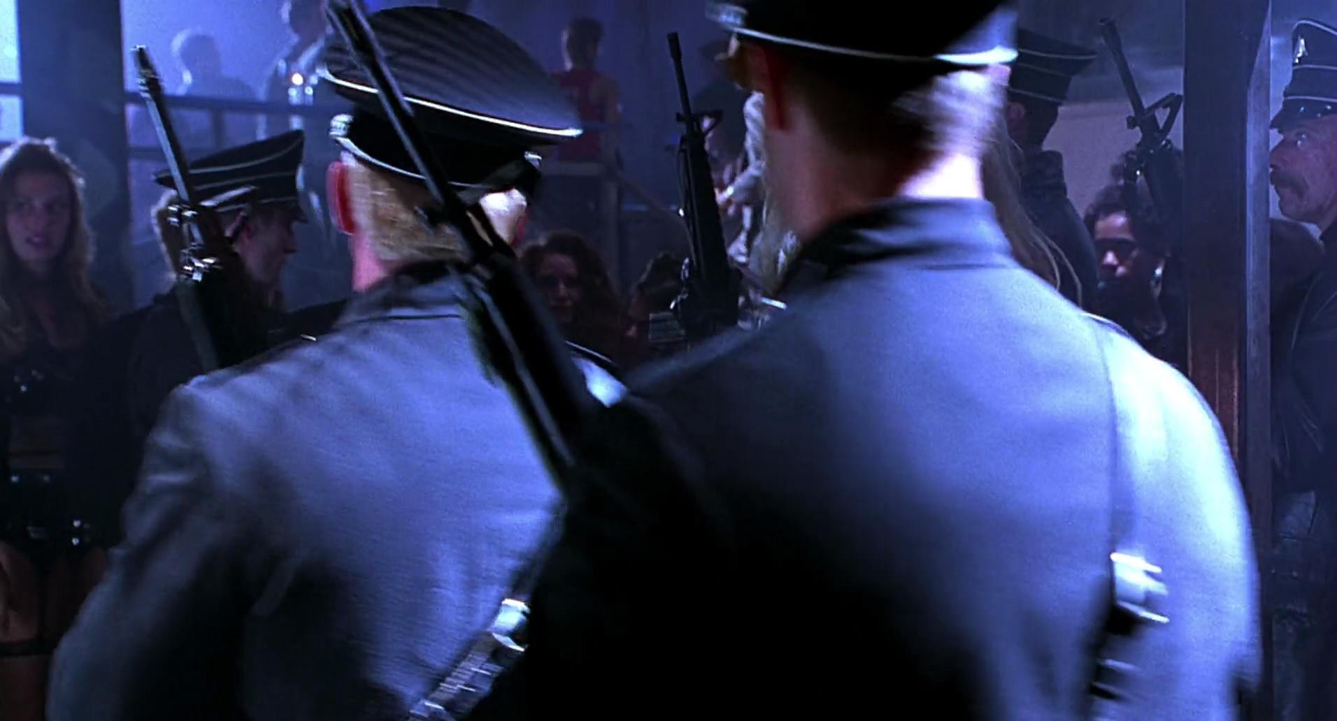Barb Wire (1996) HD screenshot 5129