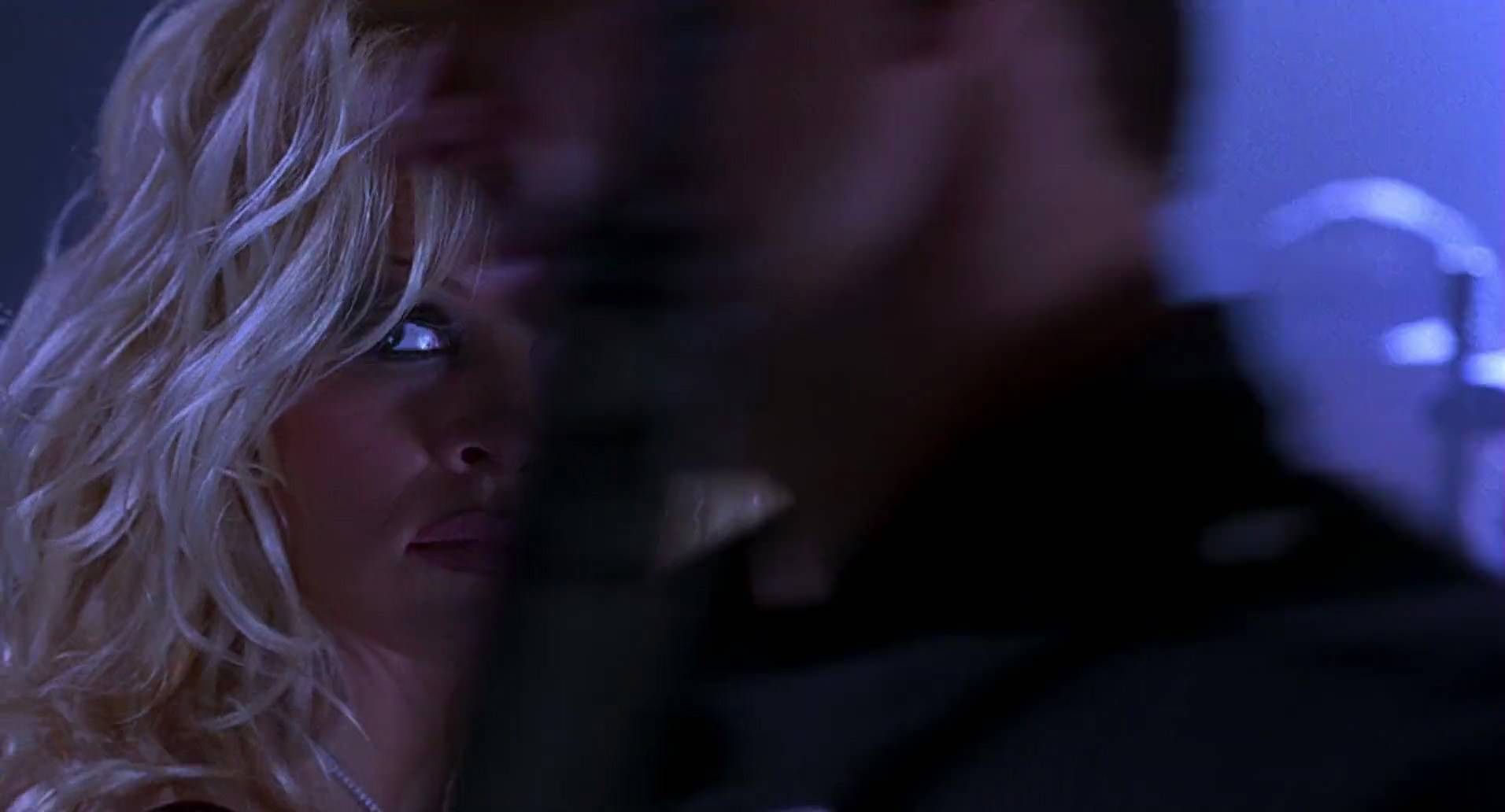 Barb Wire (1996) HD screenshot 5132