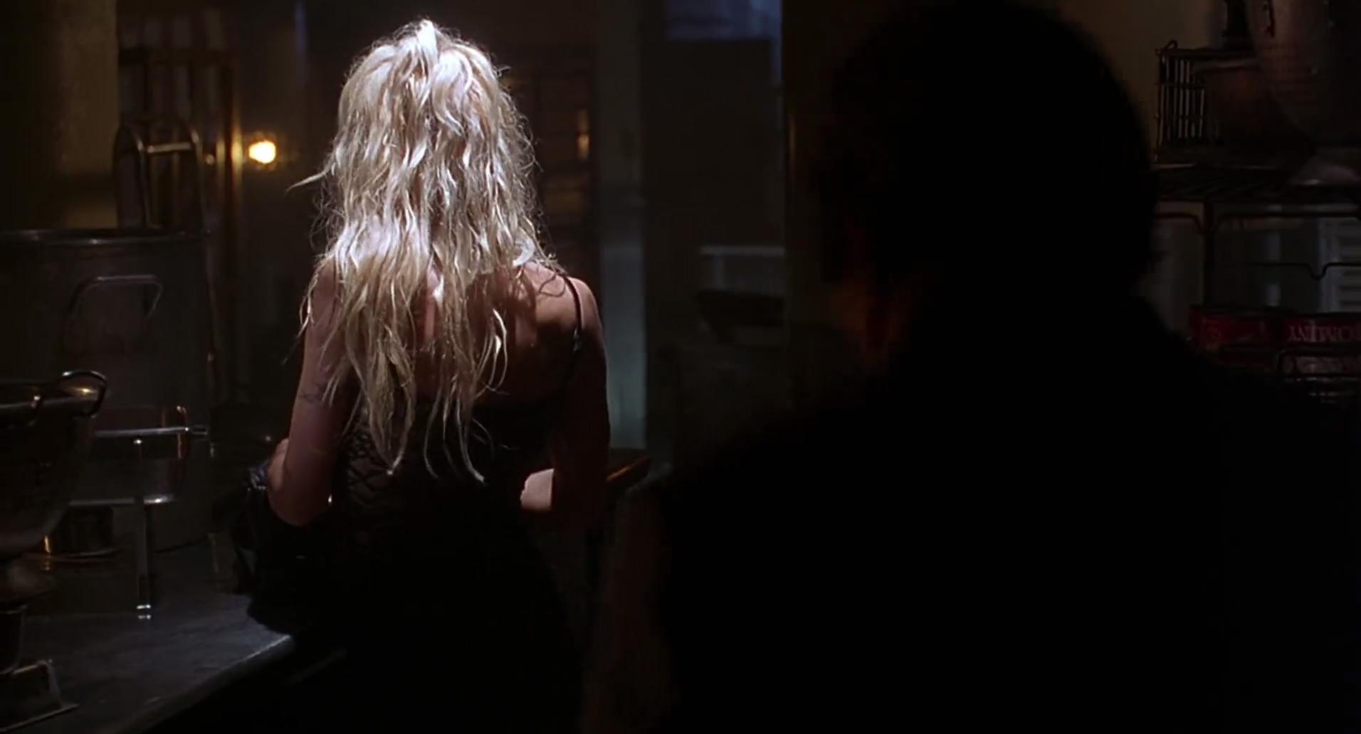 Barb Wire (1996) HD screenshot 515