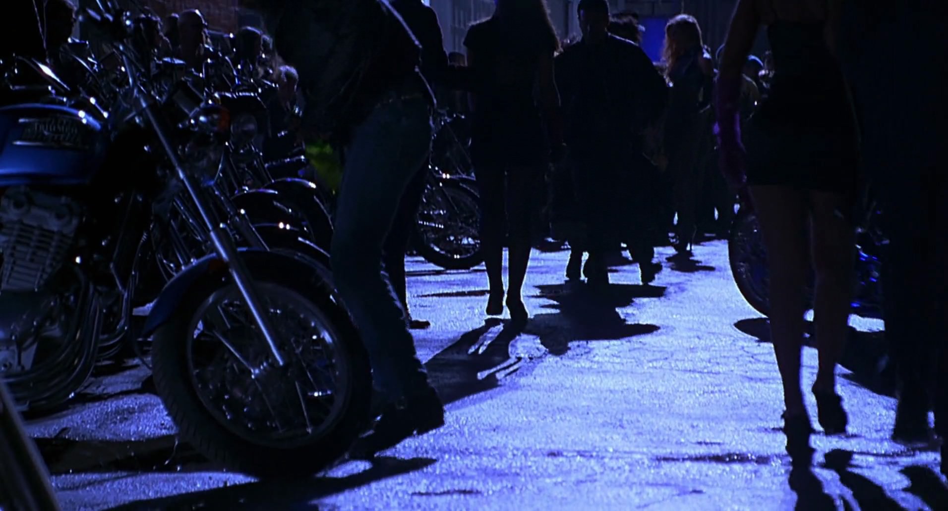 Barb Wire (1996) screencap 5157