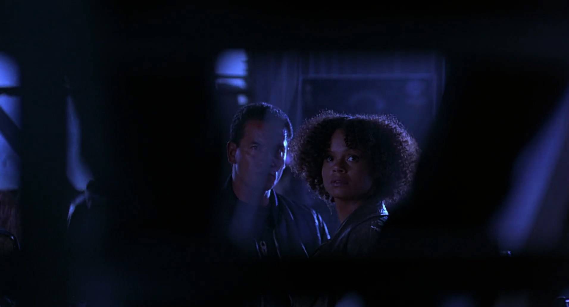 Barb Wire (1996) HD screenshot 5177