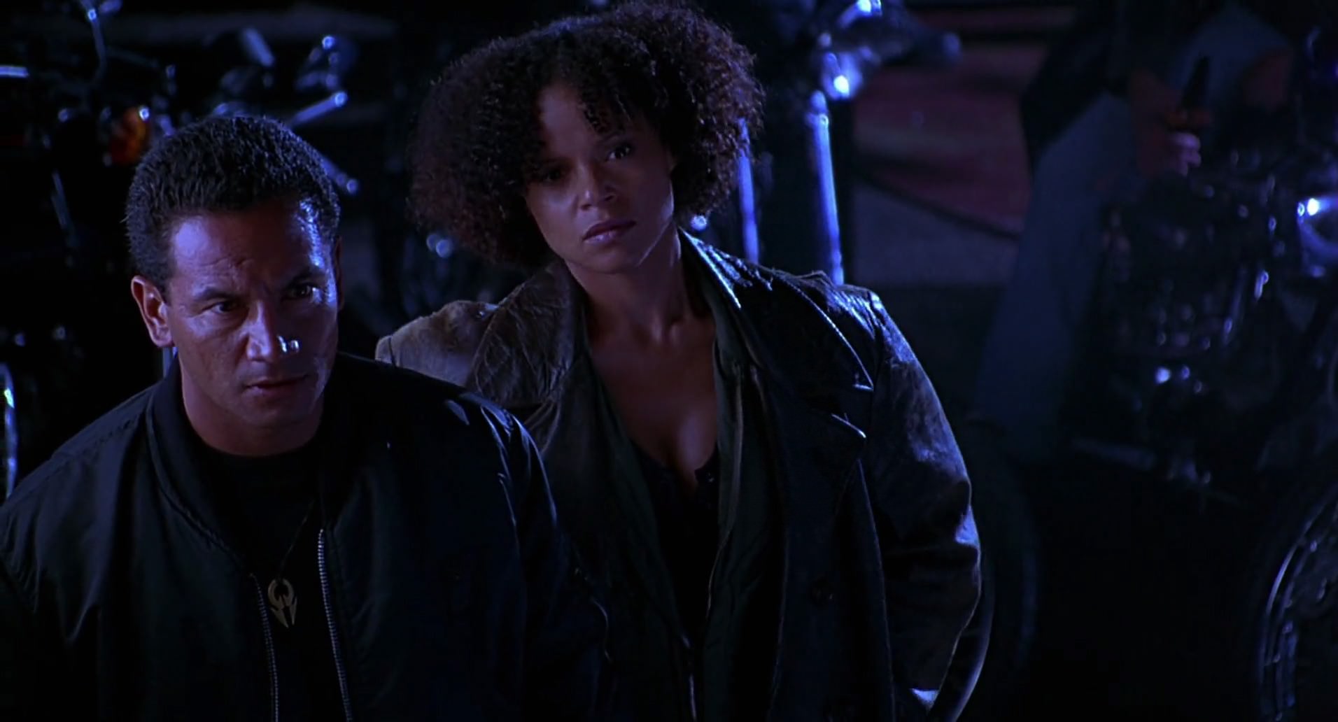 Barb Wire (1996) screencap 5190