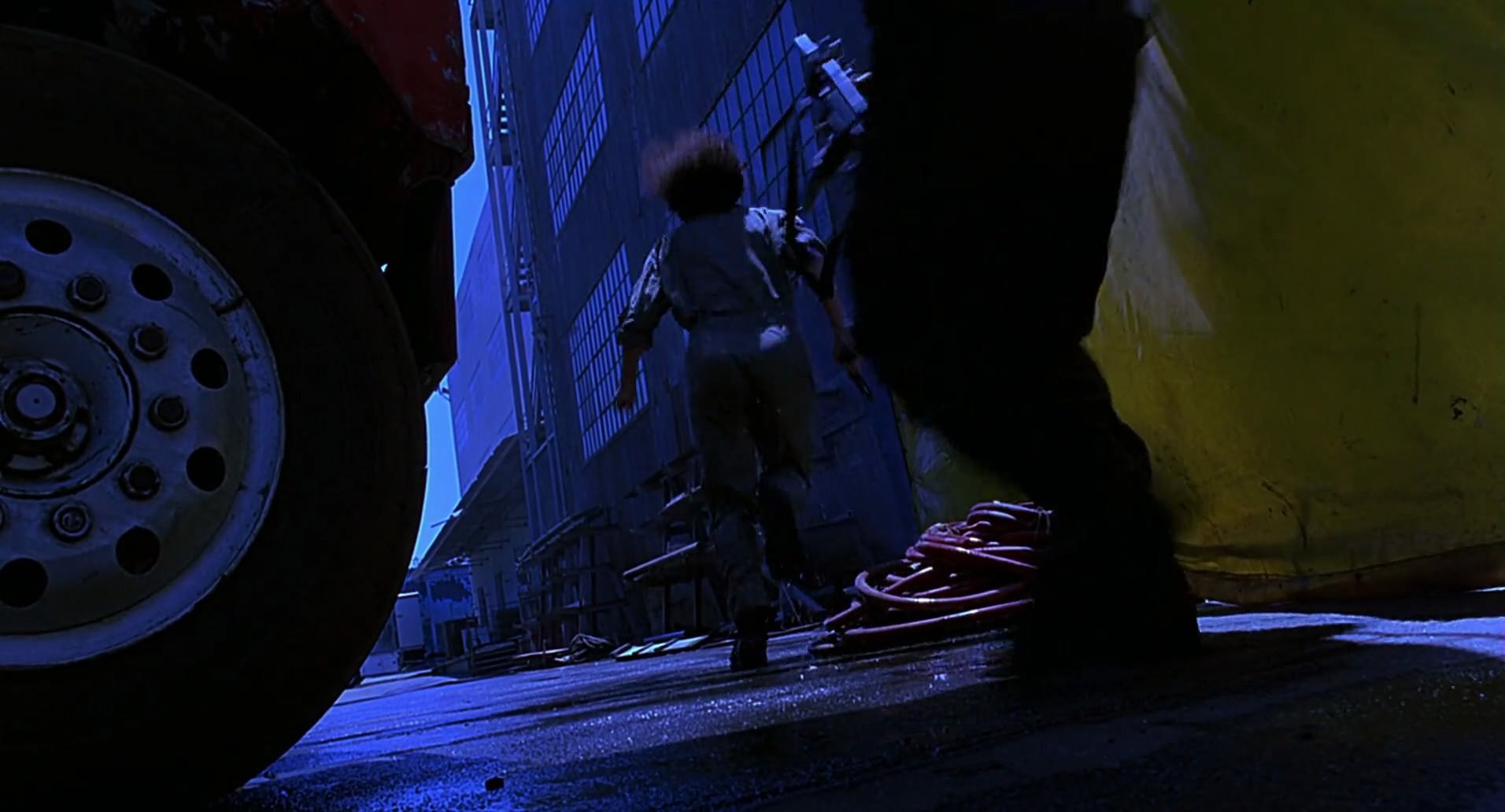 Barb Wire (1996) HD screenshot 5210