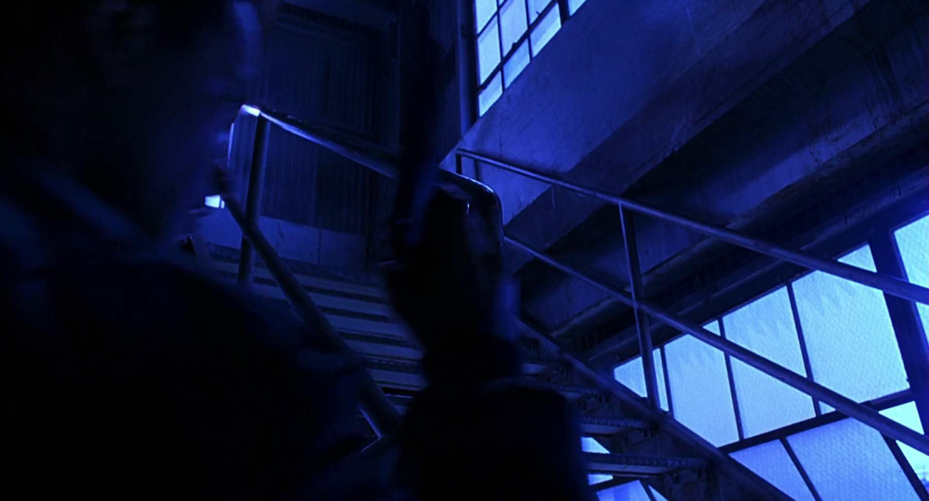 Barb Wire (1996) screencap 5217