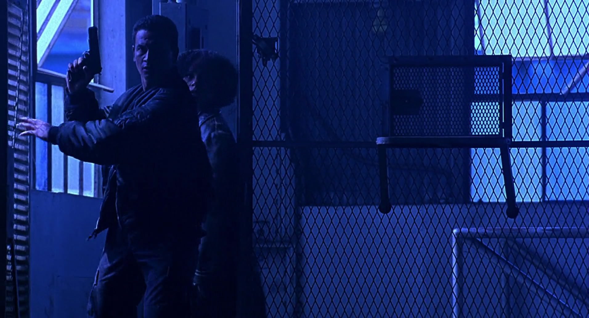 Barb Wire (1996) screencap 5238
