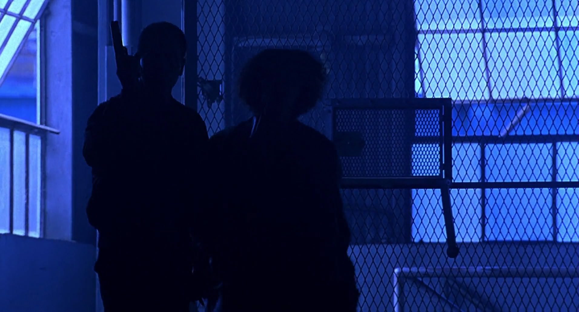 Barb Wire (1996) screencap 5241
