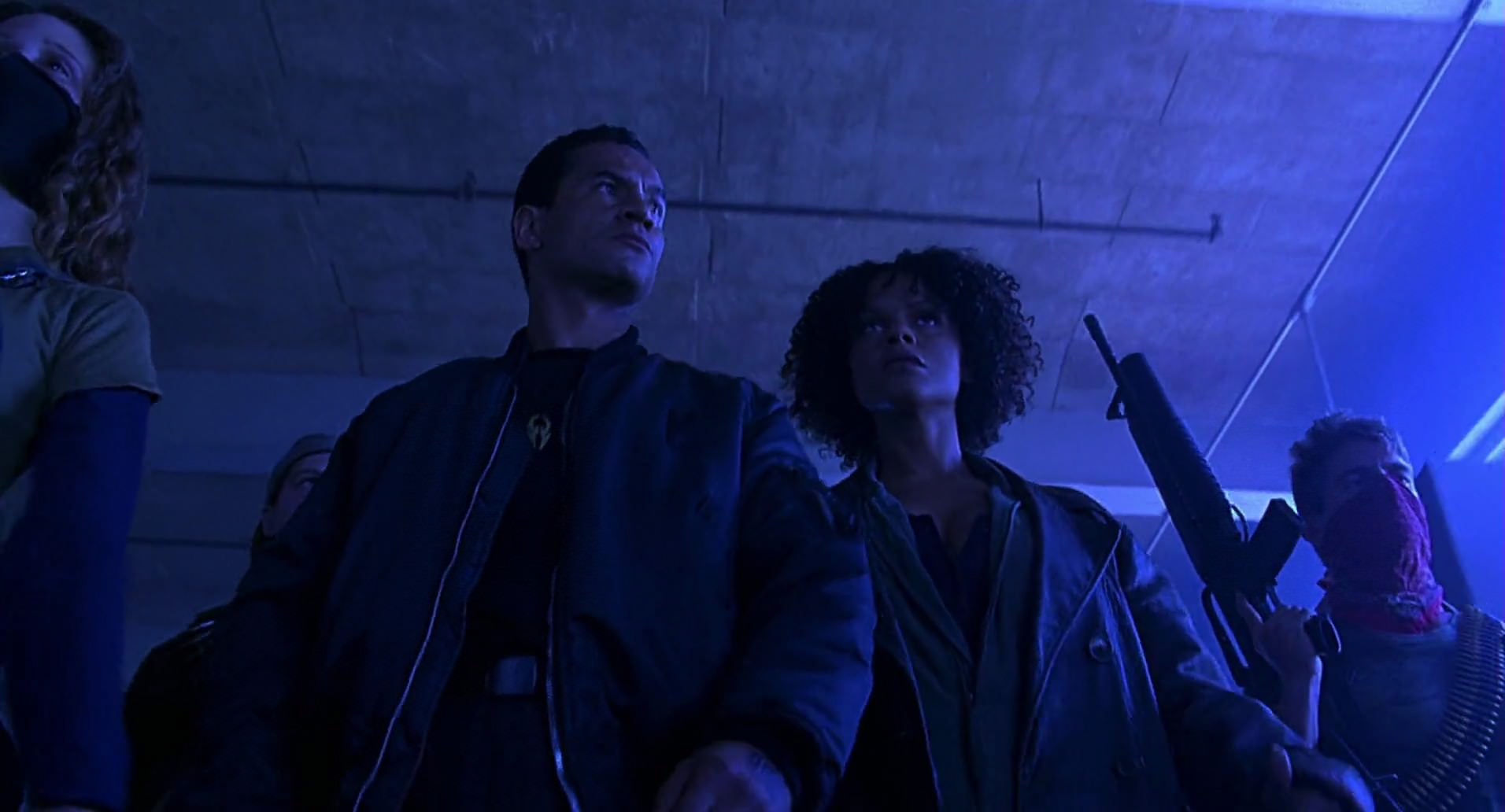 Barb Wire (1996) screencap 5268