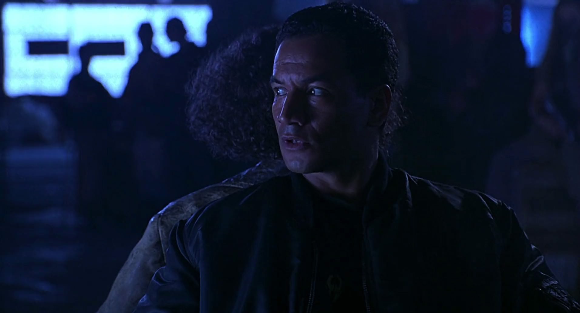 Barb Wire (1996) HD screenshot 5285