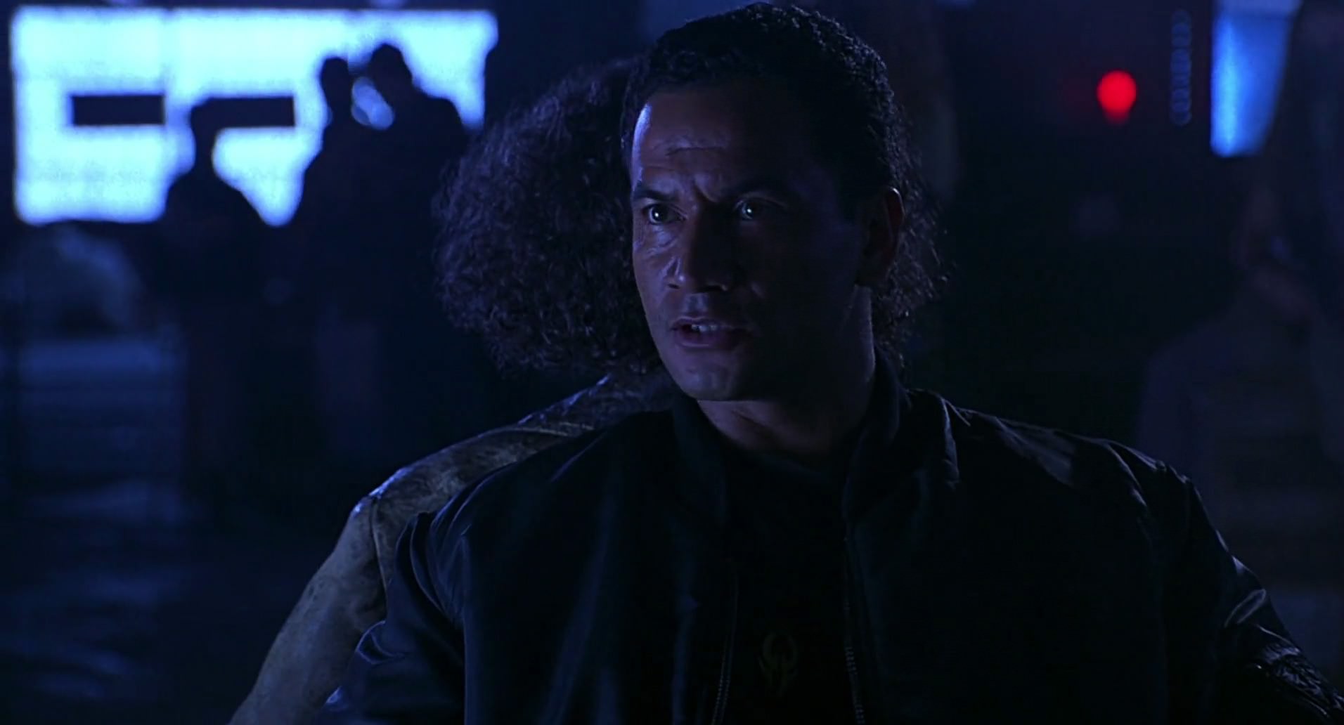 Barb Wire (1996) HD screenshot 5288