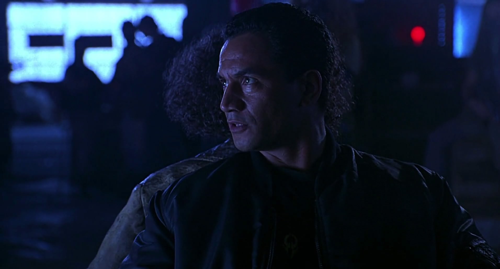 Barb Wire (1996) screencap 5292