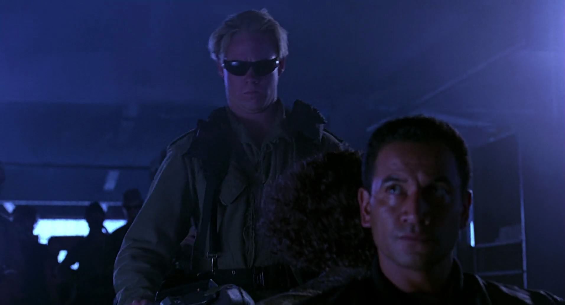 Barb Wire (1996) screencap 5307