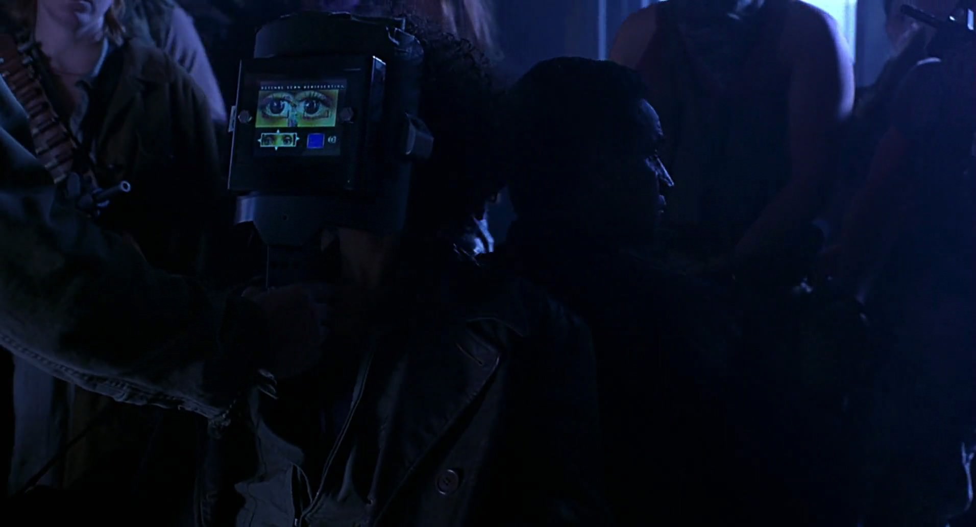 Barb Wire (1996) screencap 5313
