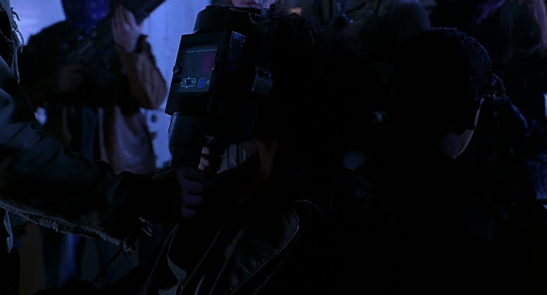 Barb Wire (1996) screencap 5322