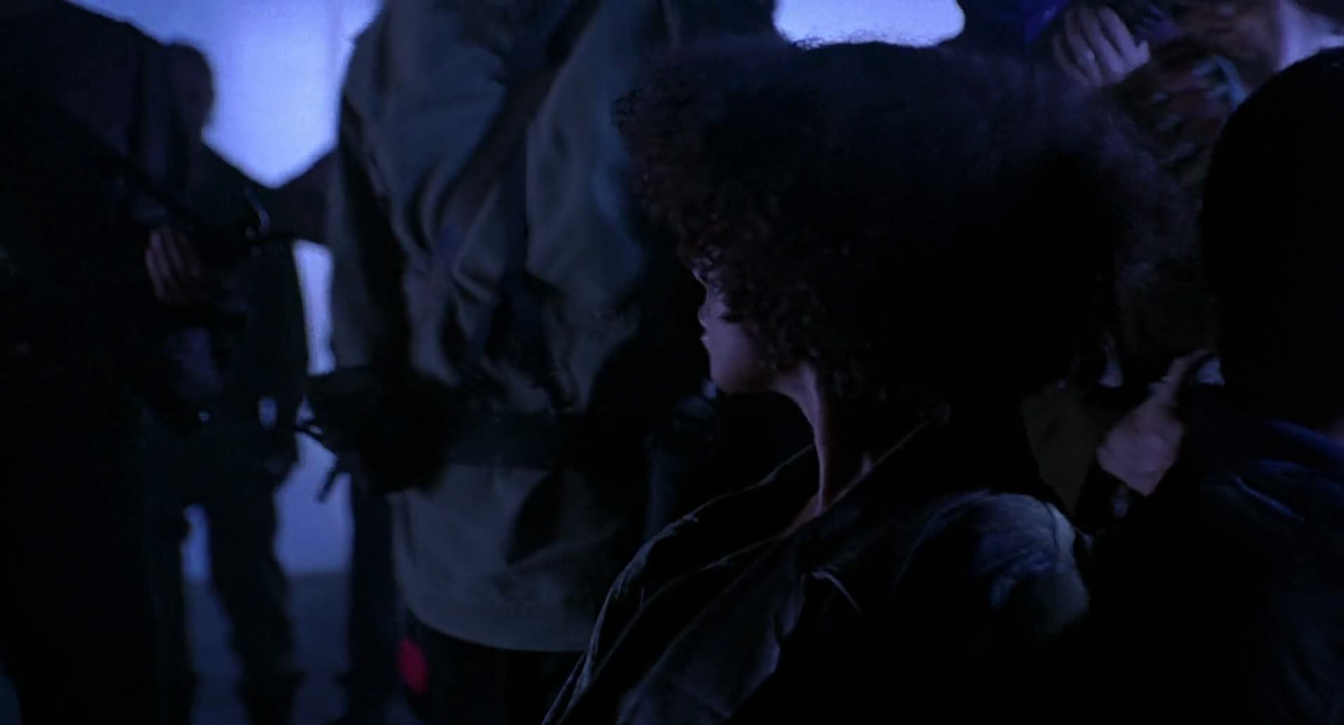 Barb Wire (1996) HD screenshot 5330