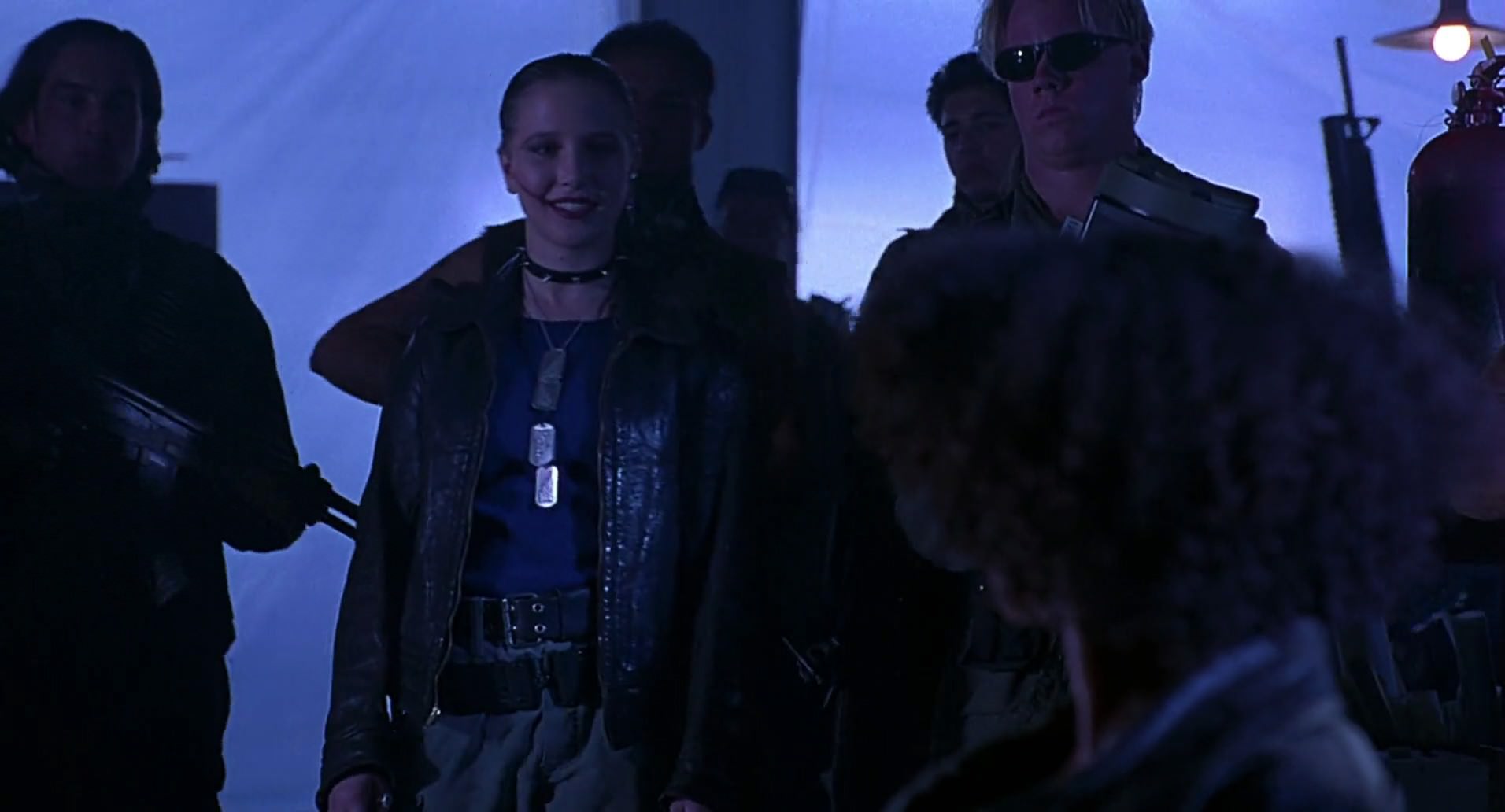 Barb Wire (1996) HD screenshot 5339