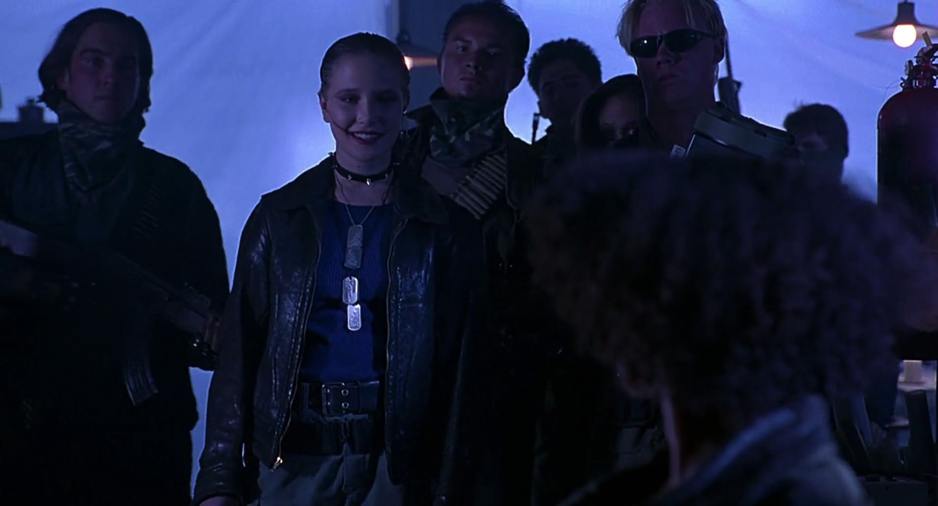 Barb Wire (1996) screencap 5340