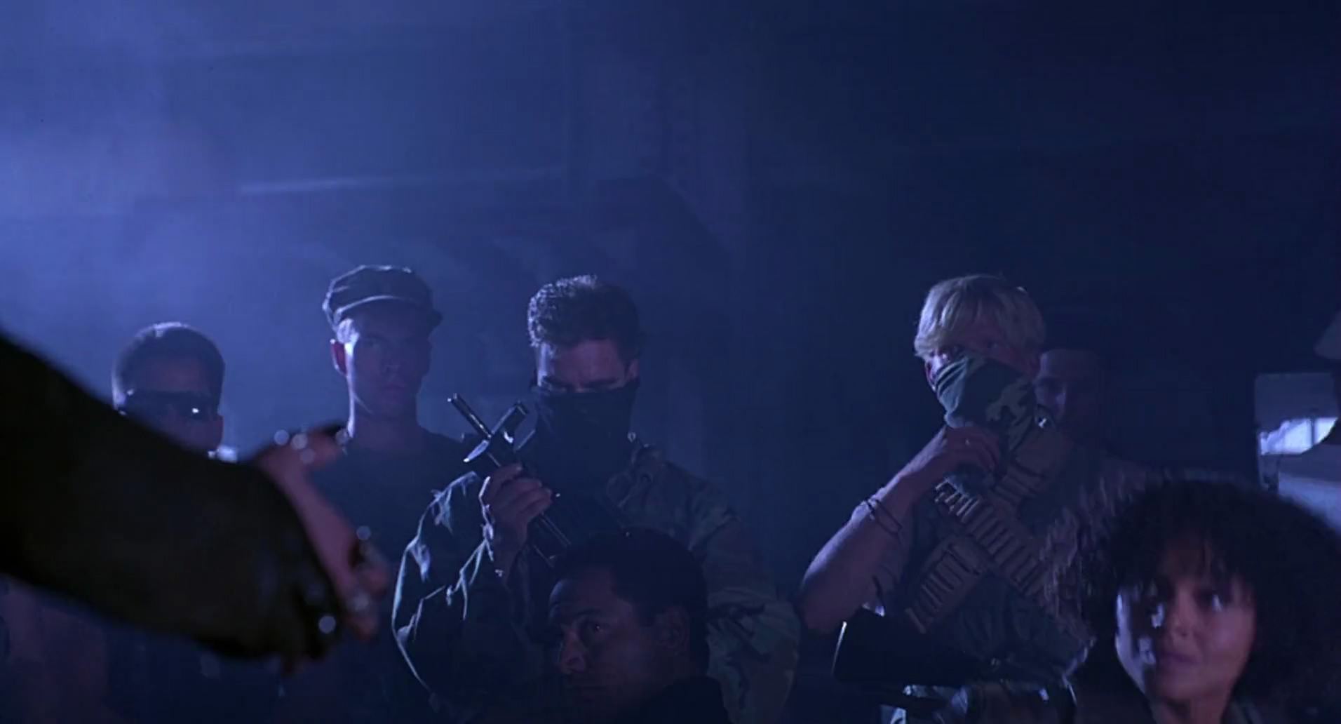 Barb Wire (1996) screencap 5346