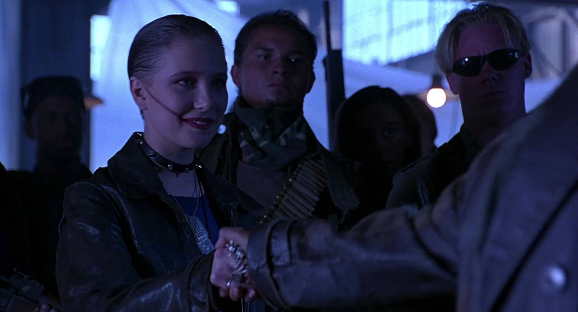 Barb Wire (1996) screencap 5352