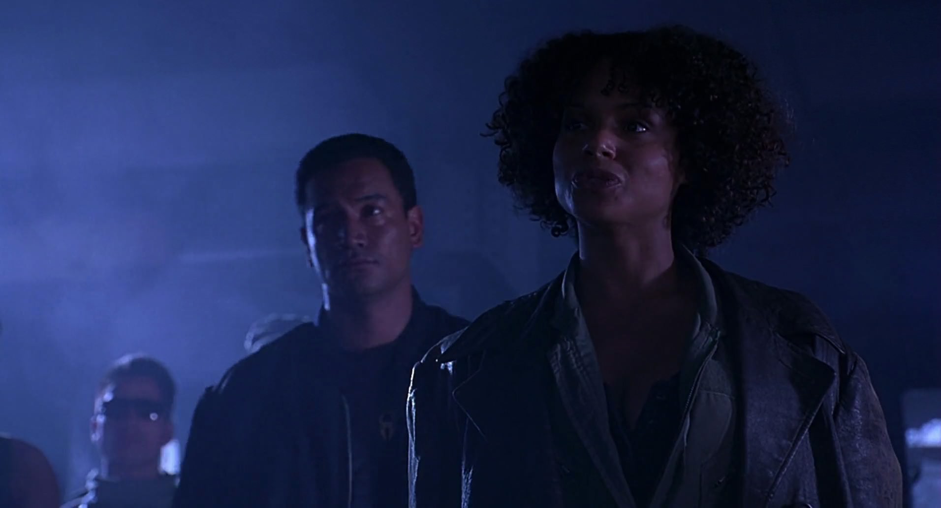 Barb Wire (1996) screencap 5358