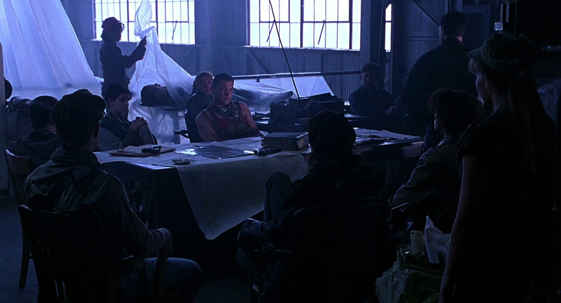 Barb Wire (1996) screencap 5379