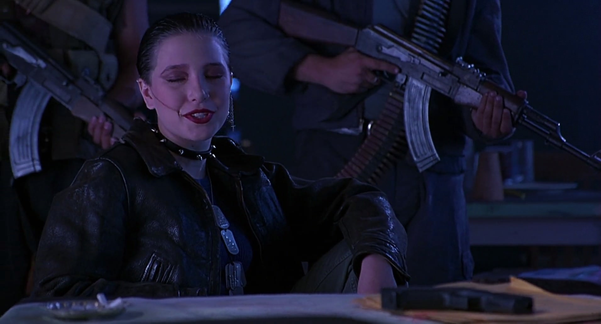 Barb Wire (1996) HD screenshot 5393