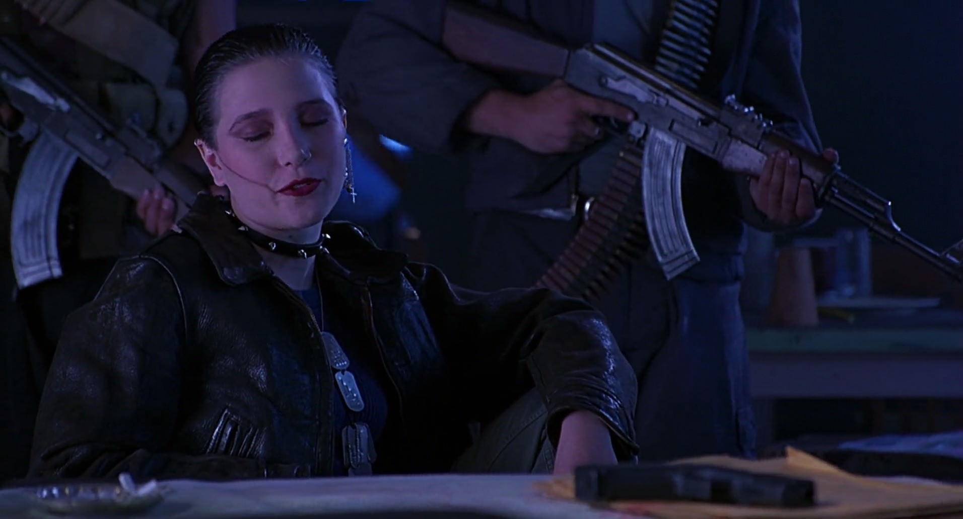 Barb Wire (1996) screencap 5394