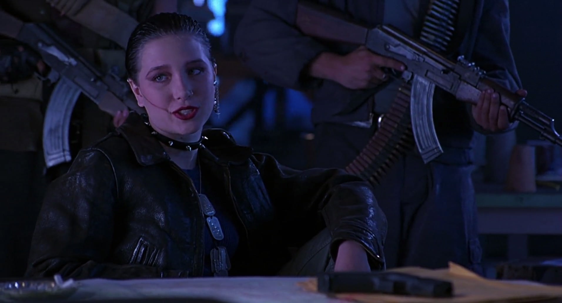 Barb Wire (1996) screencap 5397