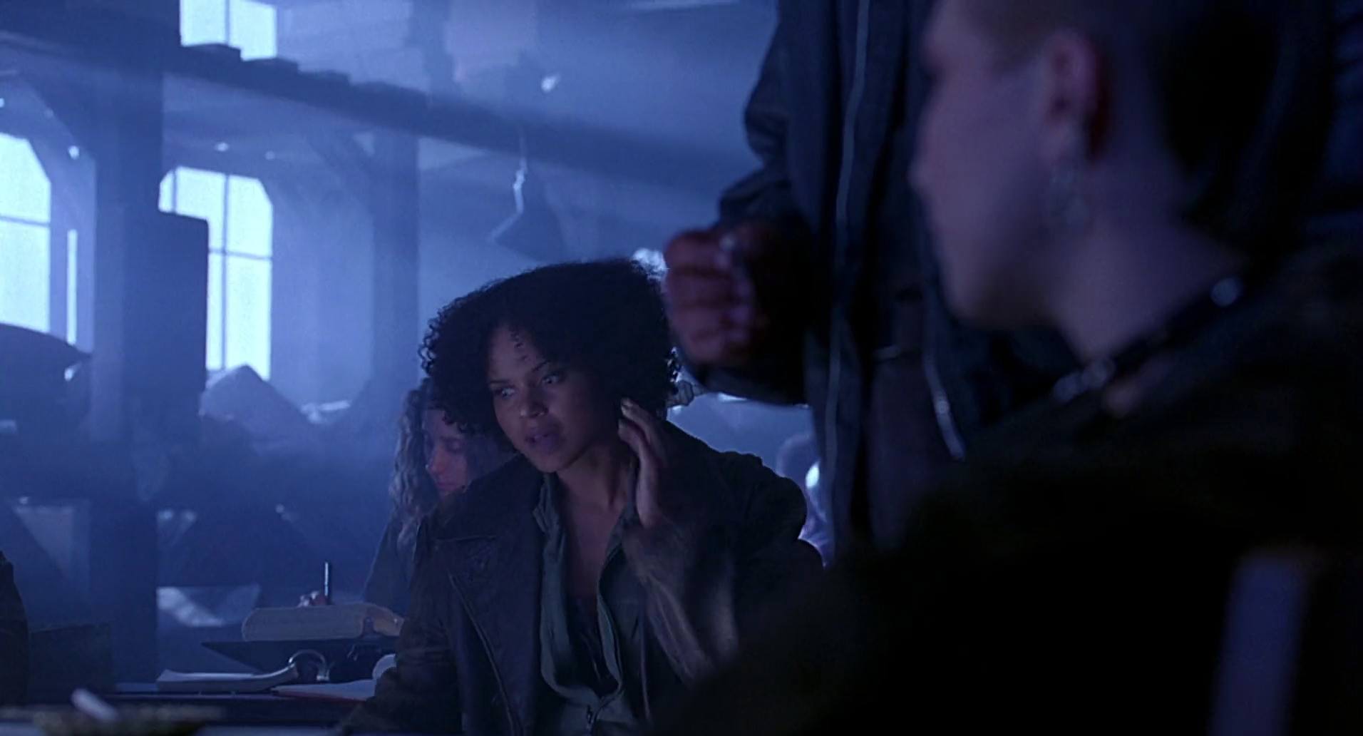 Barb Wire (1996) screencap 5436