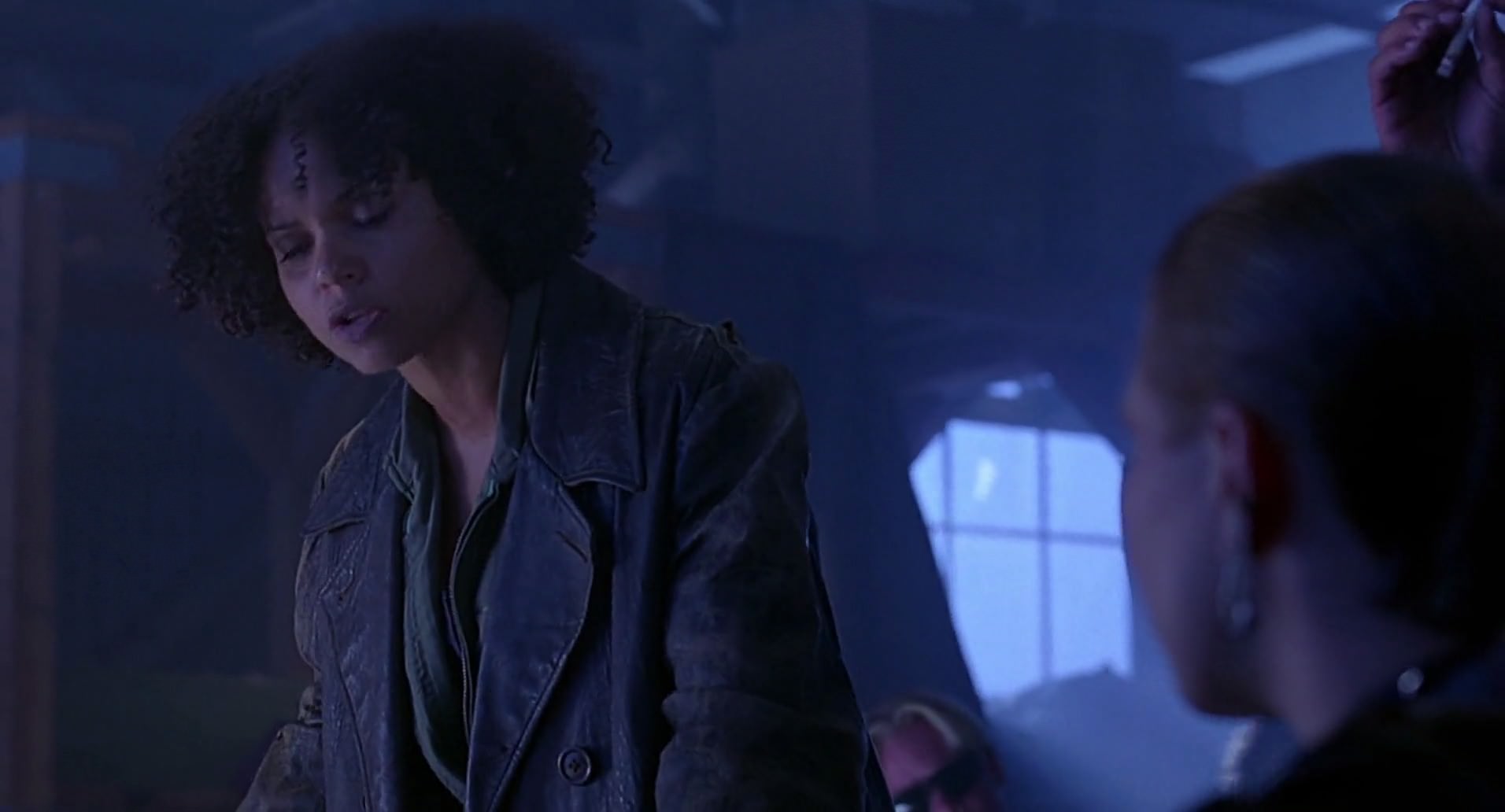 Barb Wire (1996) HD screenshot 5447