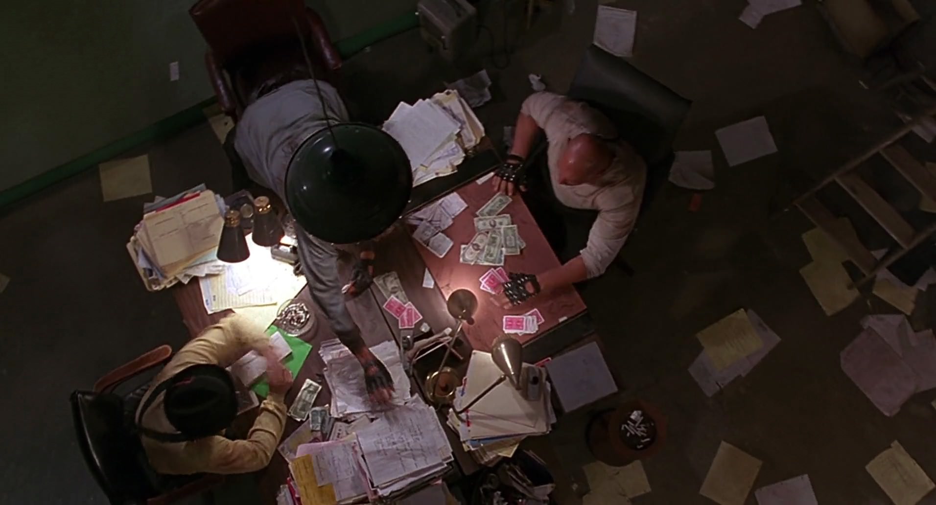 Barb Wire (1996) HD screenshot 5519