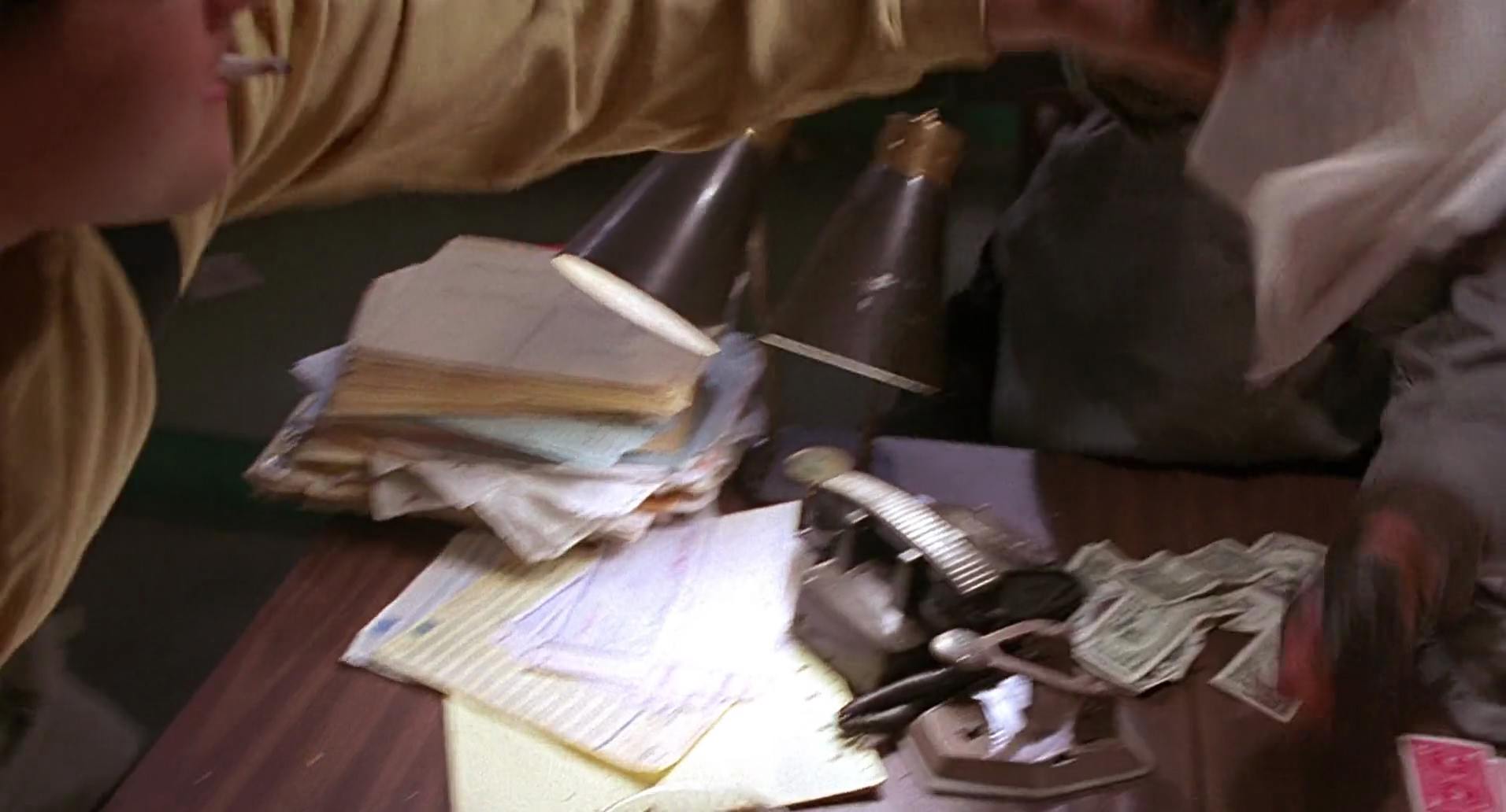 Barb Wire (1996) screencap 5538