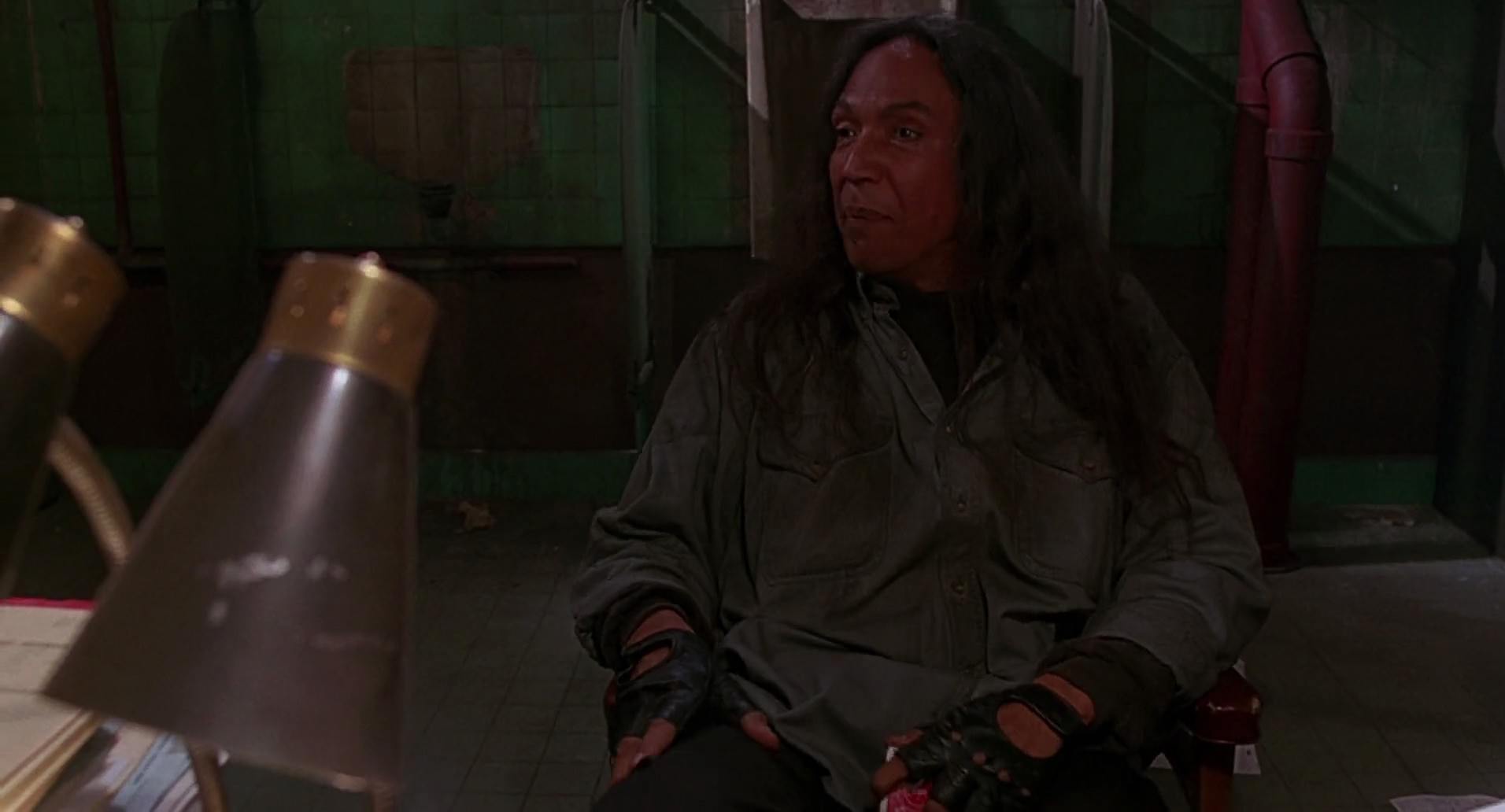 Barb Wire (1996) HD screenshot 5546