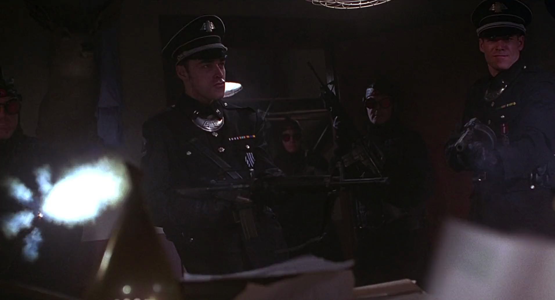 Barb Wire (1996) screencap 5568