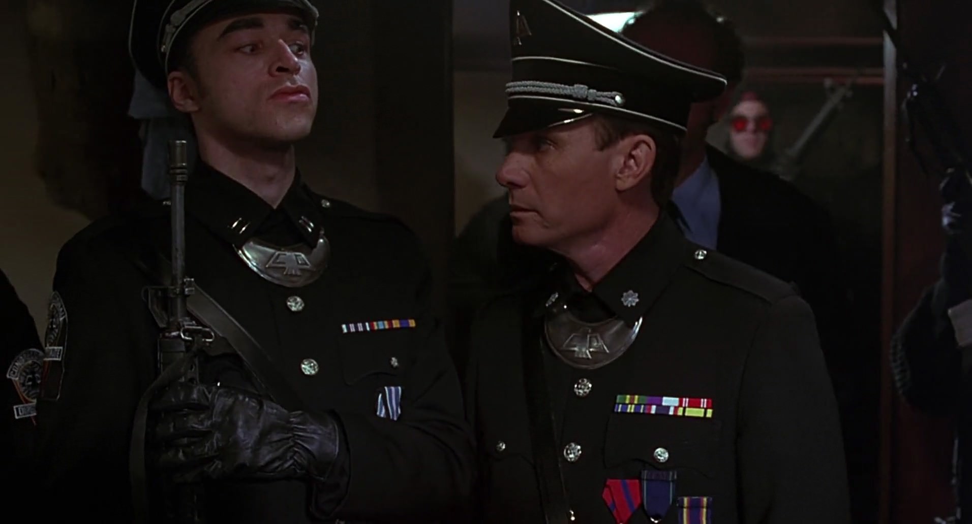 Barb Wire (1996) screencap 5607