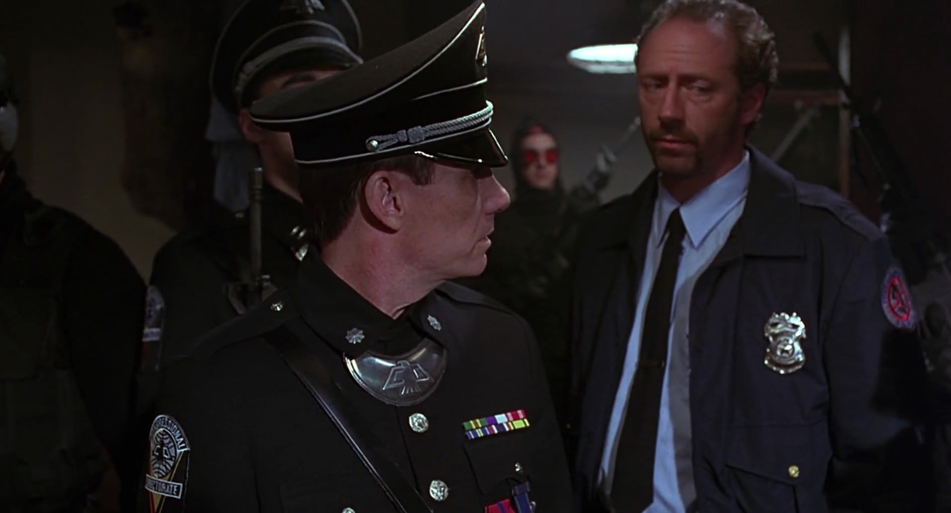 Barb Wire (1996) screencap 5631