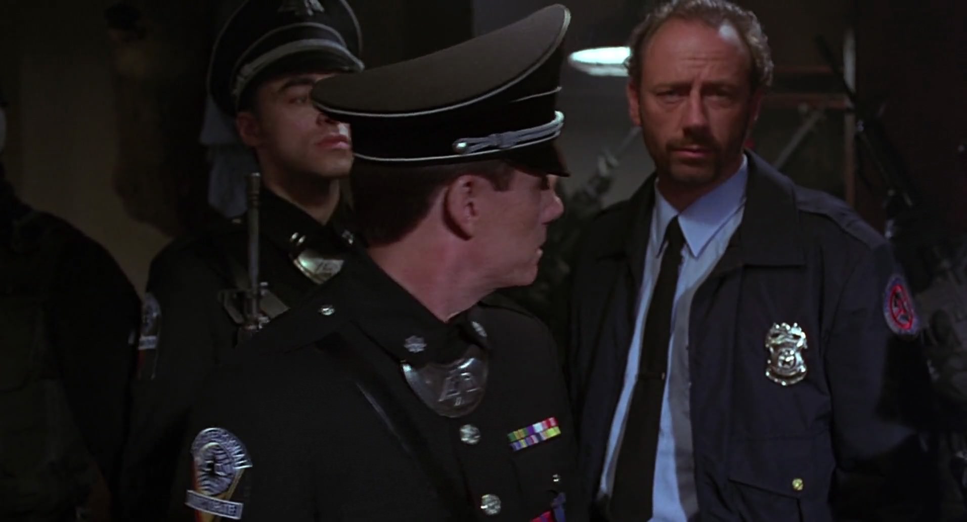 Barb Wire (1996) HD screenshot 5633