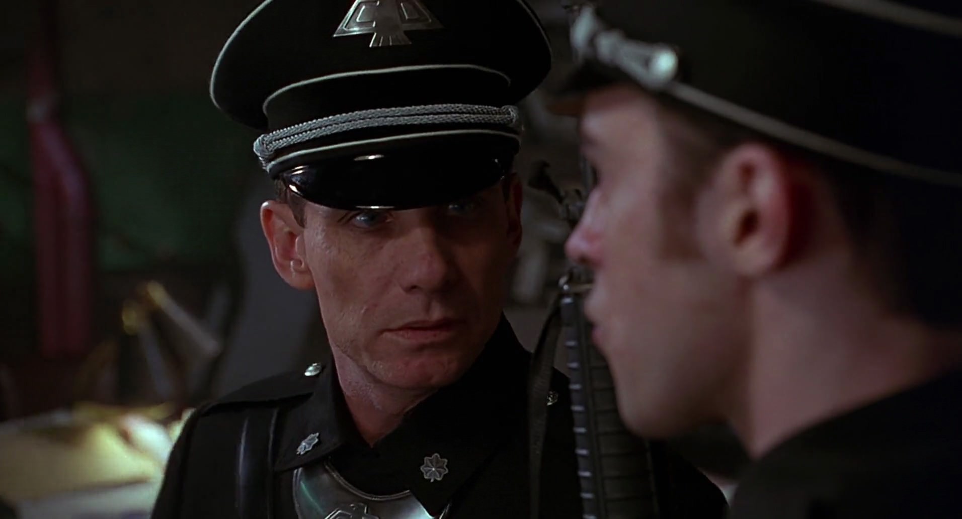 Barb Wire (1996) screencap 5637