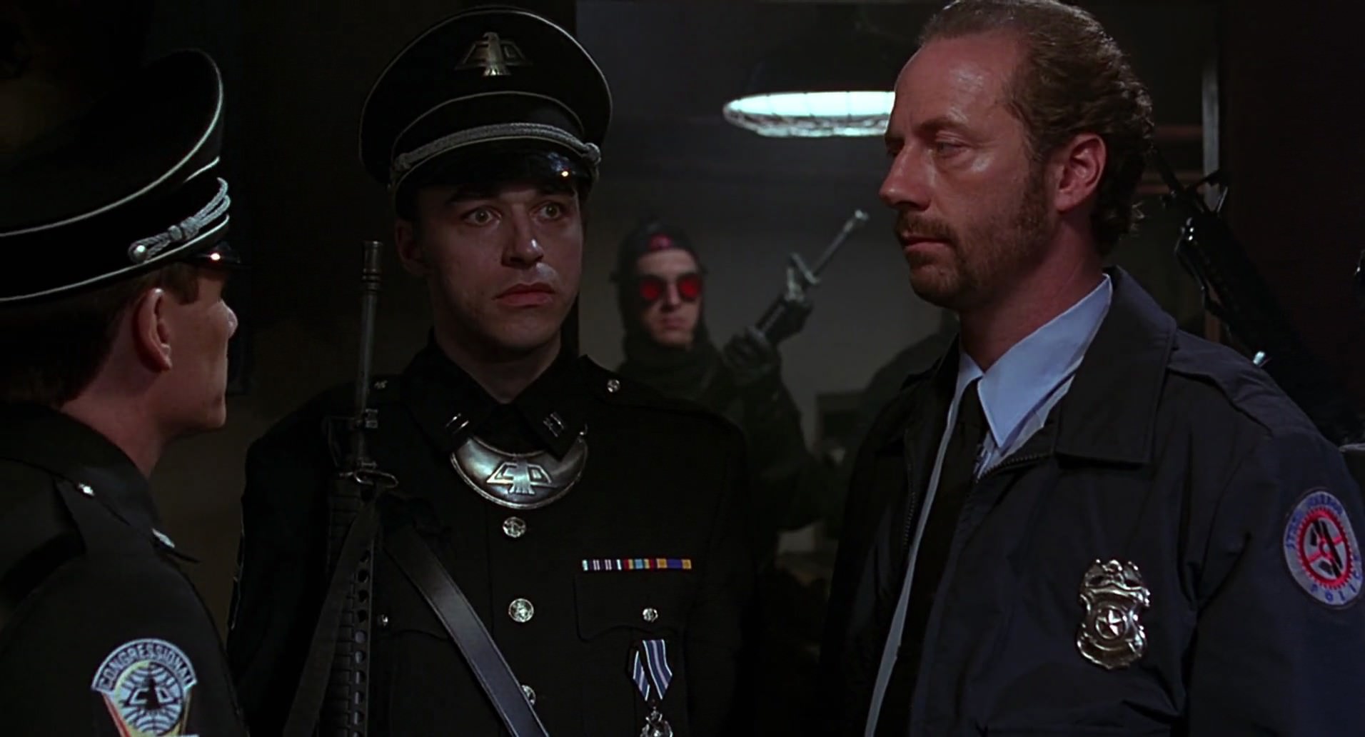 Barb Wire (1996) screencap 5658