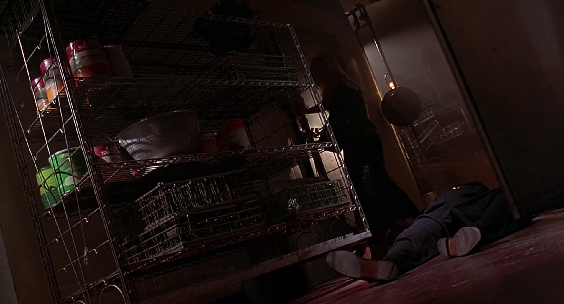Barb Wire (1996) screencap 567