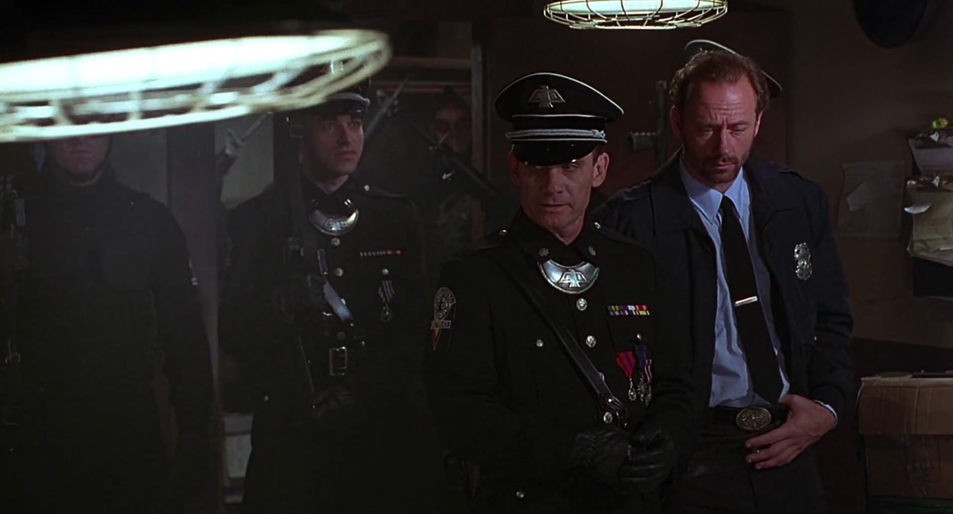 Barb Wire (1996) screencap 5679
