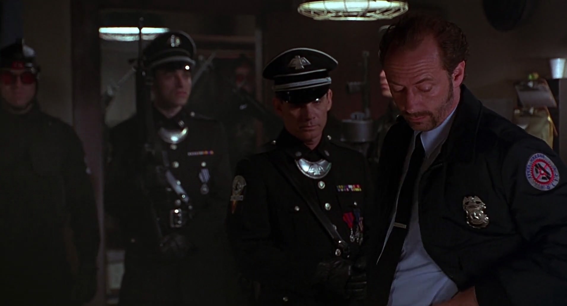 Barb Wire (1996) screencap 5697